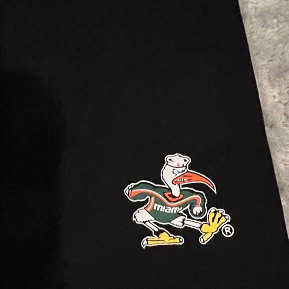 PINK Victoria's Secret Black Leggings - Picture 5 of 8